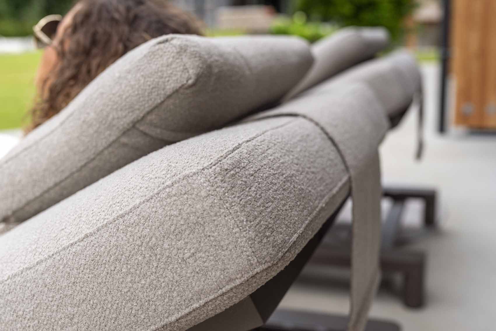 4Seasons Outdoor Madeira Liege mit 2 Kissen Terre