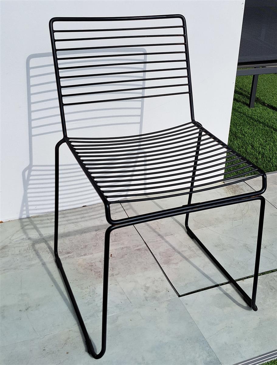 Flexfurn Stapelstuhl Wire Schwarzer Stahl B-Ware