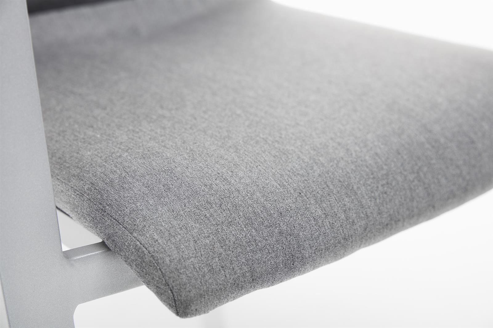 KETTLER RASMUS Stapelsessel mit hoher Rückenlehne, Armlehne Teak, silber/ flanelle, Aluminium/Outdoor-Stoff