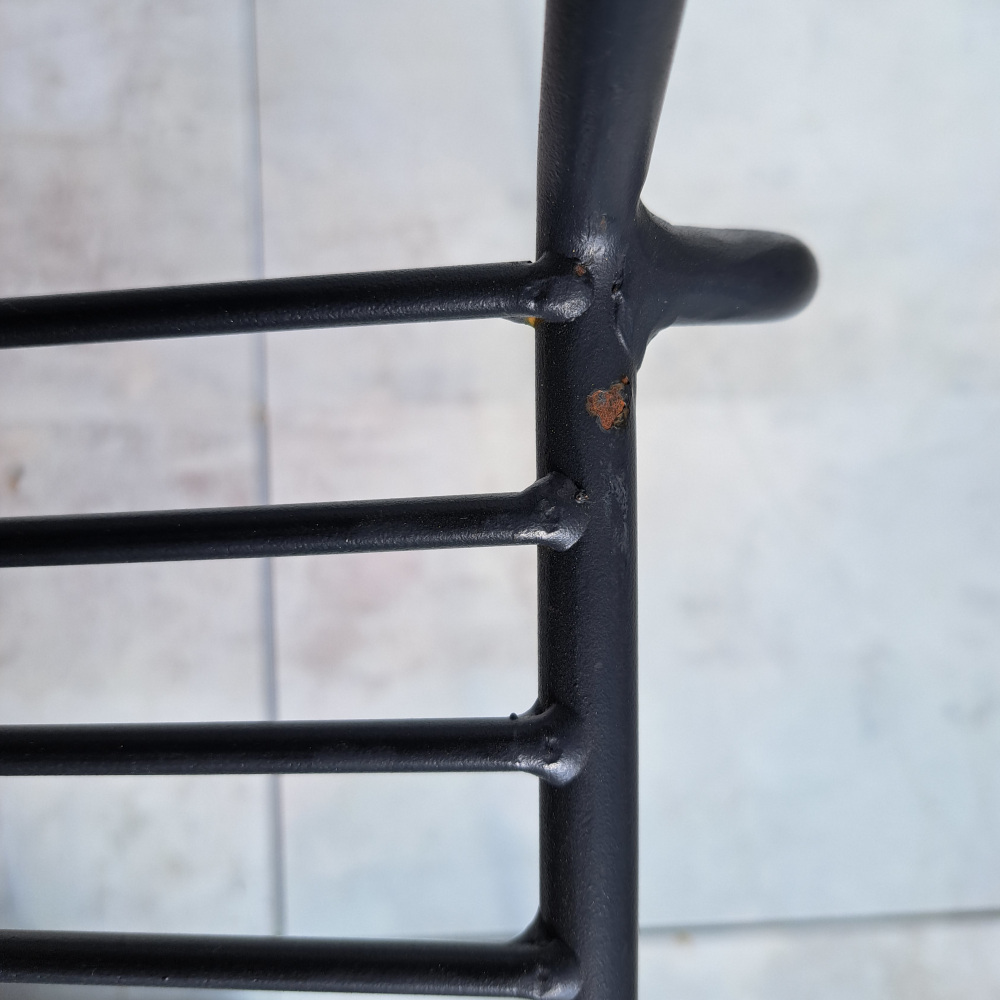 Flexfurn Stapelstuhl Wire Schwarzer Stahl B-Ware