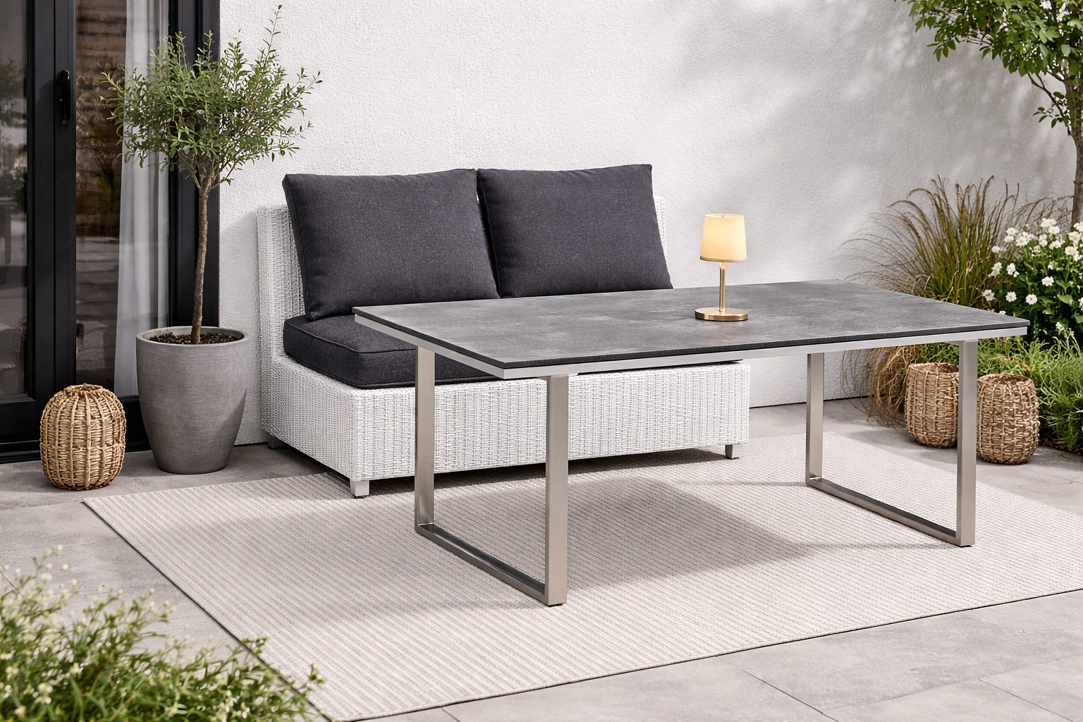 Taste by 4Seasons Fortaleza cosy dining Bank mit Kettler Edelstahl Tisch