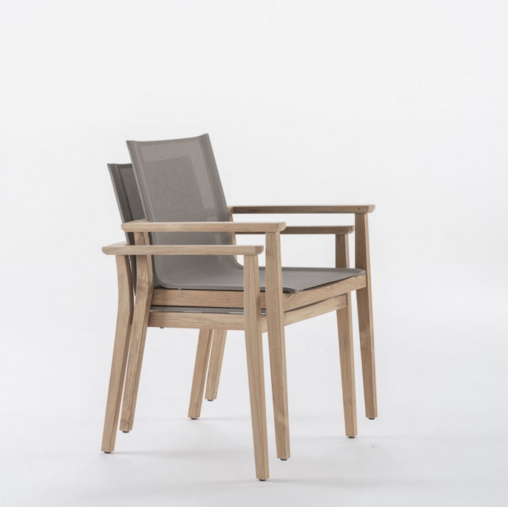 ARCO Lugano Stapelstuhl mit Armlehne Teakholz Textilene Taupe