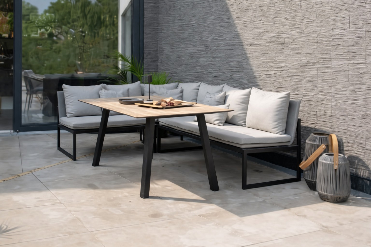 Stern Tammo Eckbank Aluminium schwarz matt Kissenset Cream 4-teilig