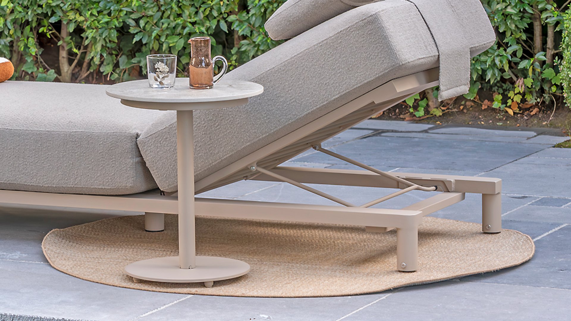 4Seasons Outdoor Madeira Liege mit 2 Kissen Latte