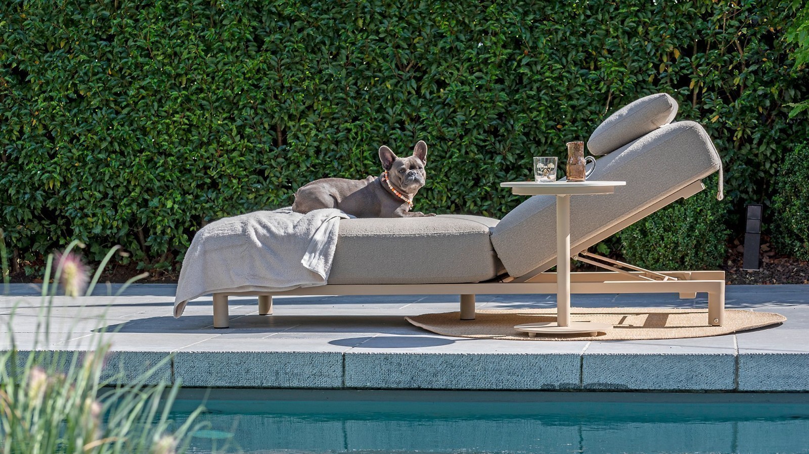 4Seasons Outdoor Madeira Liege mit 2 Kissen Terre