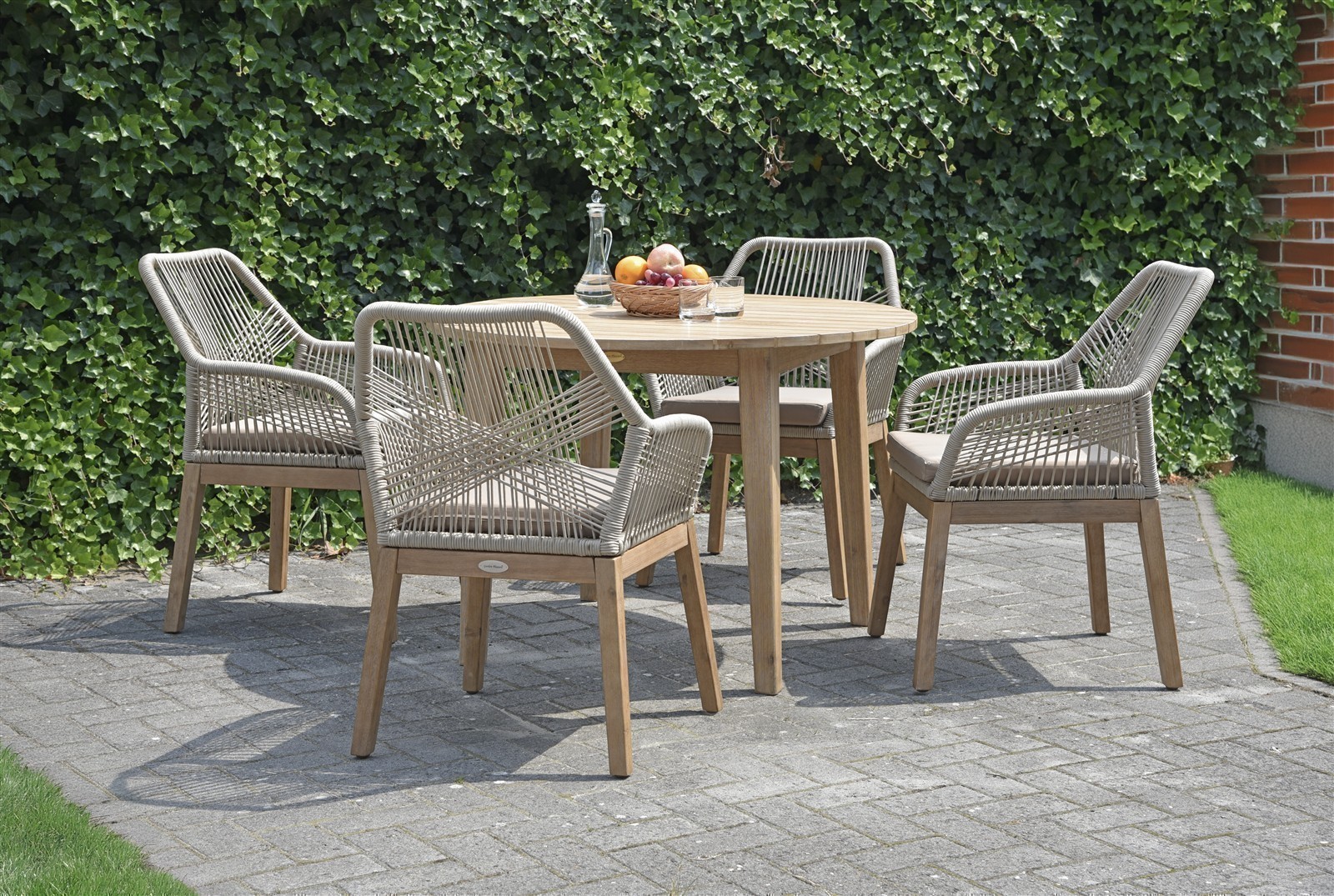 Parma Dining Set Akazie braun / brushed wash 5-teilig